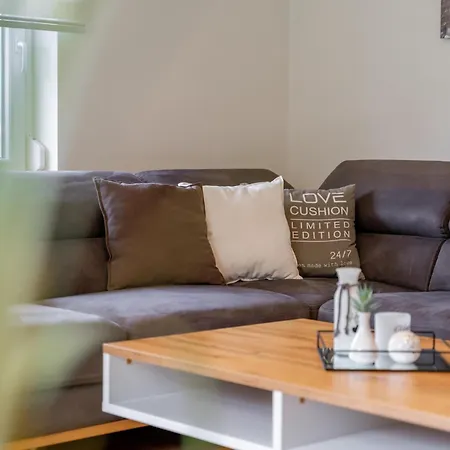 בית נופש Tina