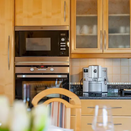 בית נופש Tina *