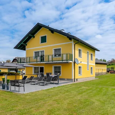 Tina Semesterbostad Kottmannsdorf