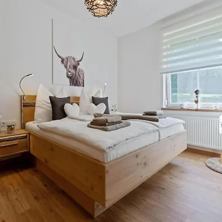 בית נופש Tina *