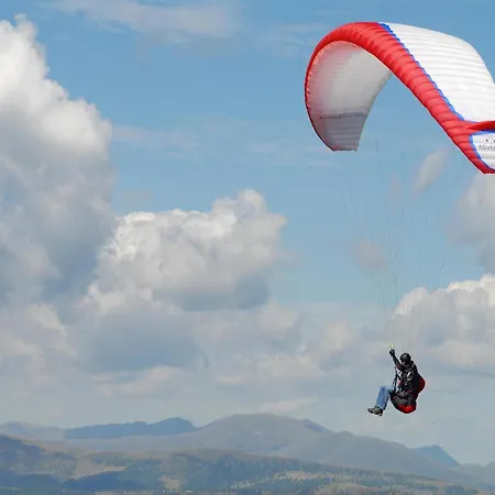 בית נופש Tina *