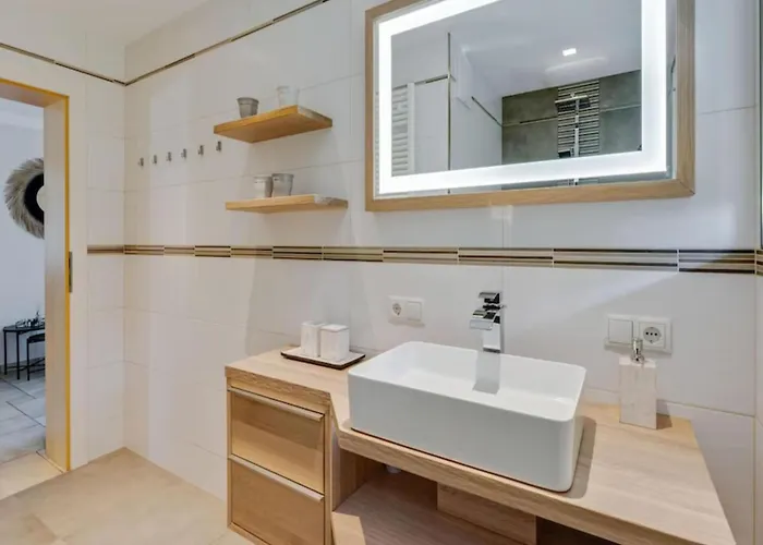 Semesterbostad Tina *